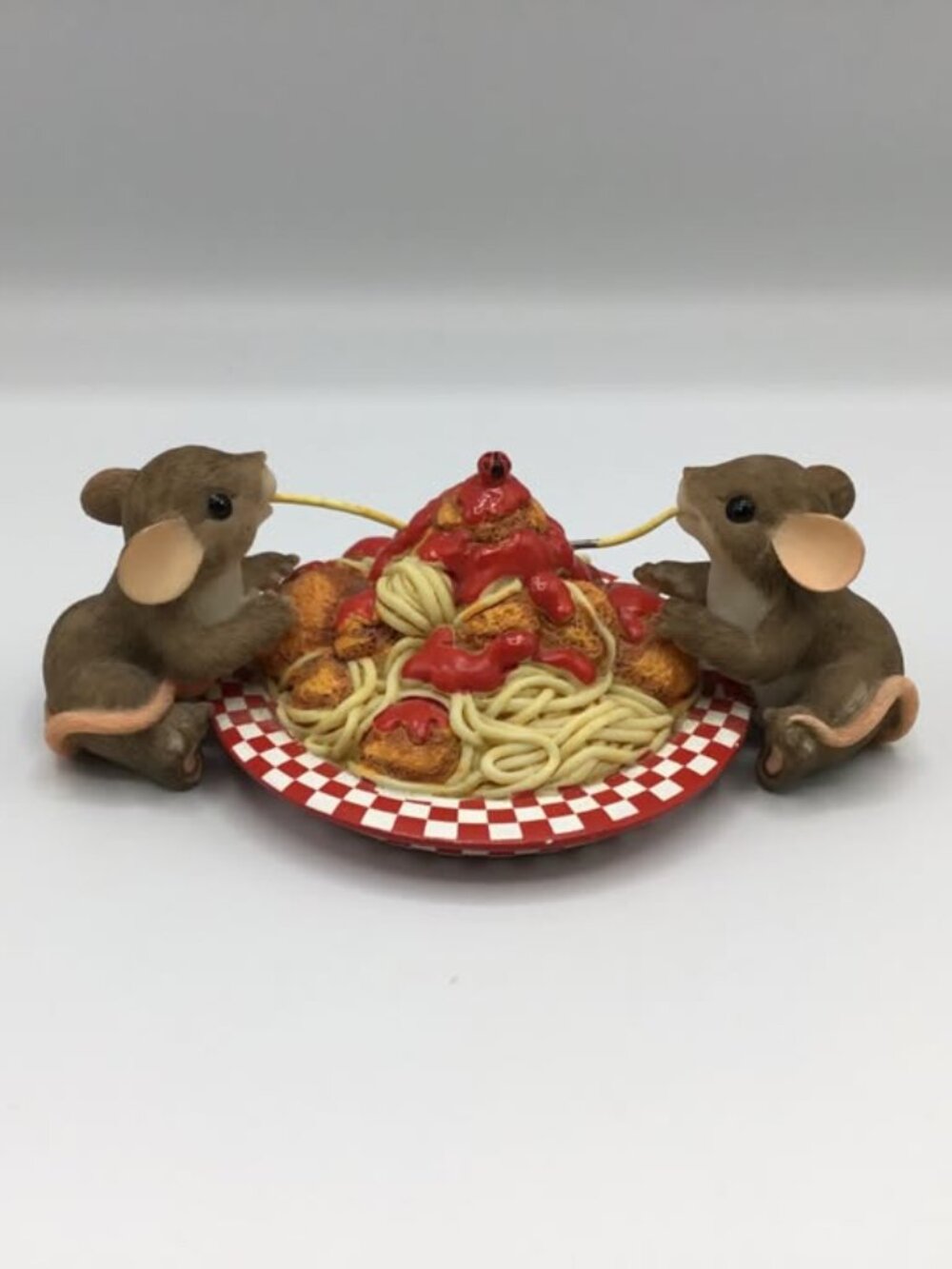 Charming Tails Fitz & Floyd 89/289 "We've Got Pastabilities" Figurine C7